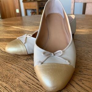 Jcrew Beige and Gold Ballet Flats Size 7.5 Italy
